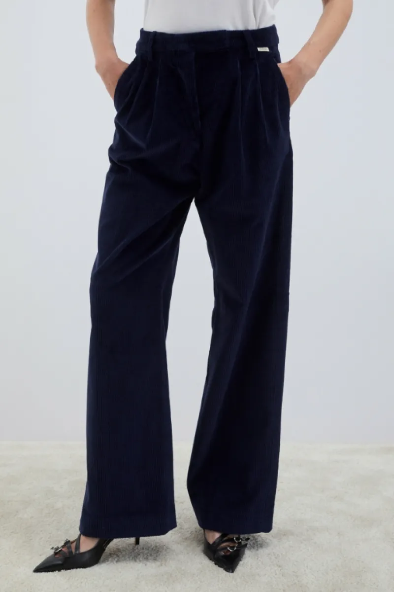 pantalone_dad_in_velluto_2.webp Roy Rogers Pantaloni E Gonne>Pantalone Dad In Velluto BLU